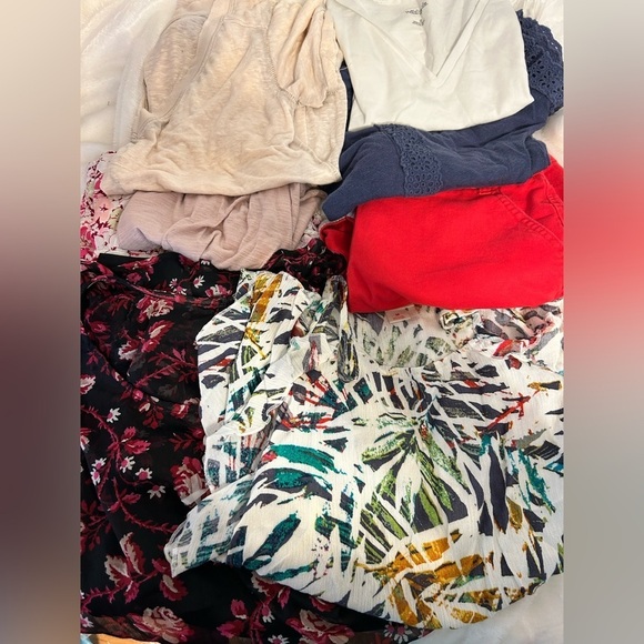 Women’s medium/large summer bundle. Eight pieces‎ in all. - Picture 1 of 16